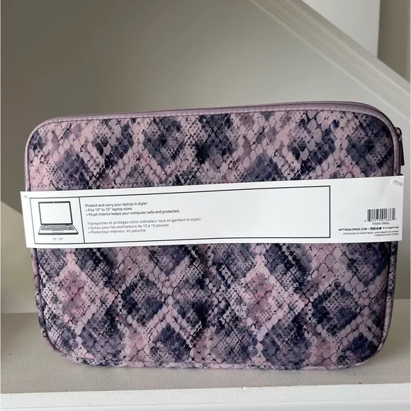 Laptop Sleeve 13” - 15” - Picture 4 of 9